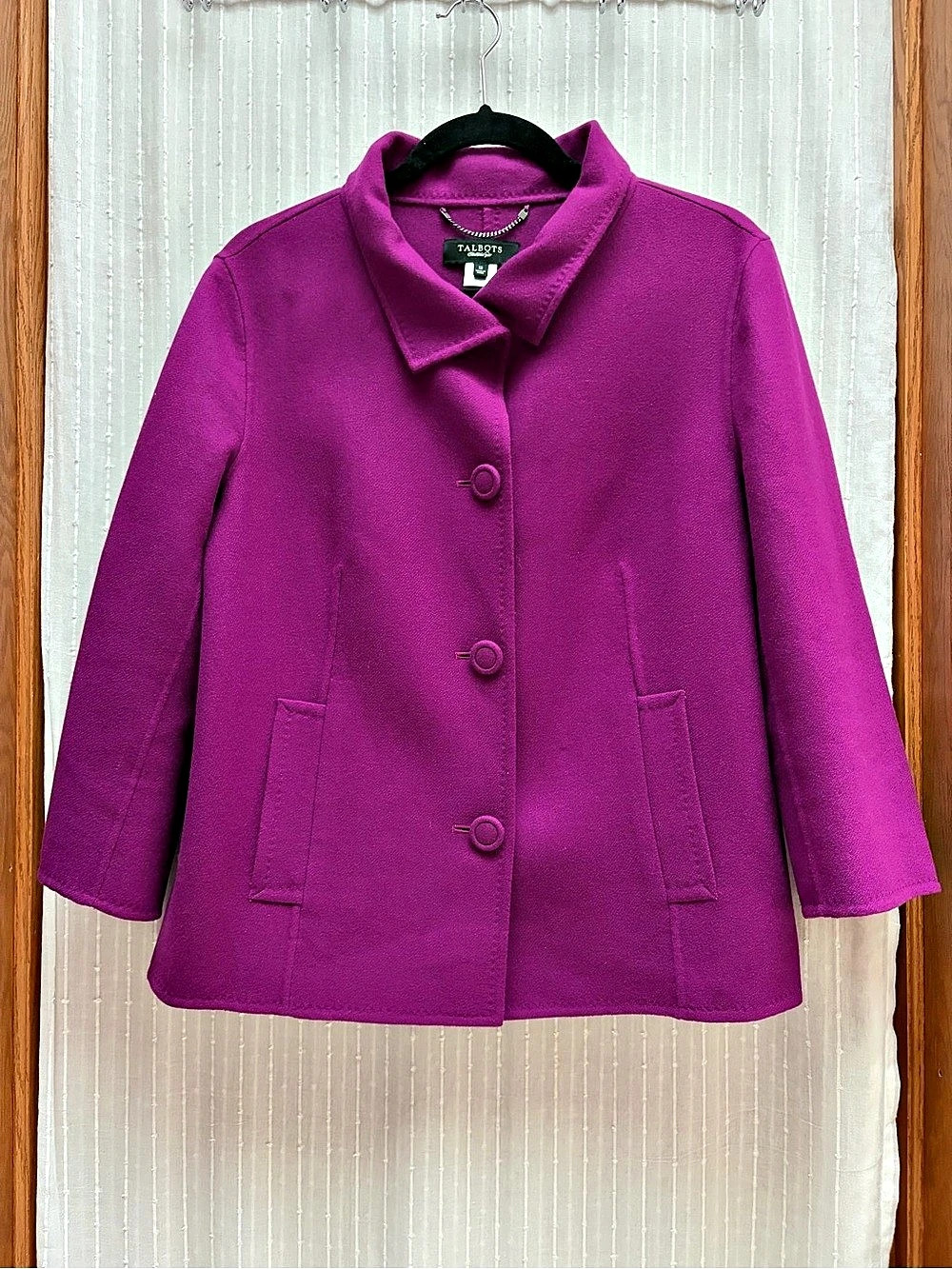 Talbots 100% Wool Magenta Purple Short Coat Jacket Size 12 Chain Loop⁠